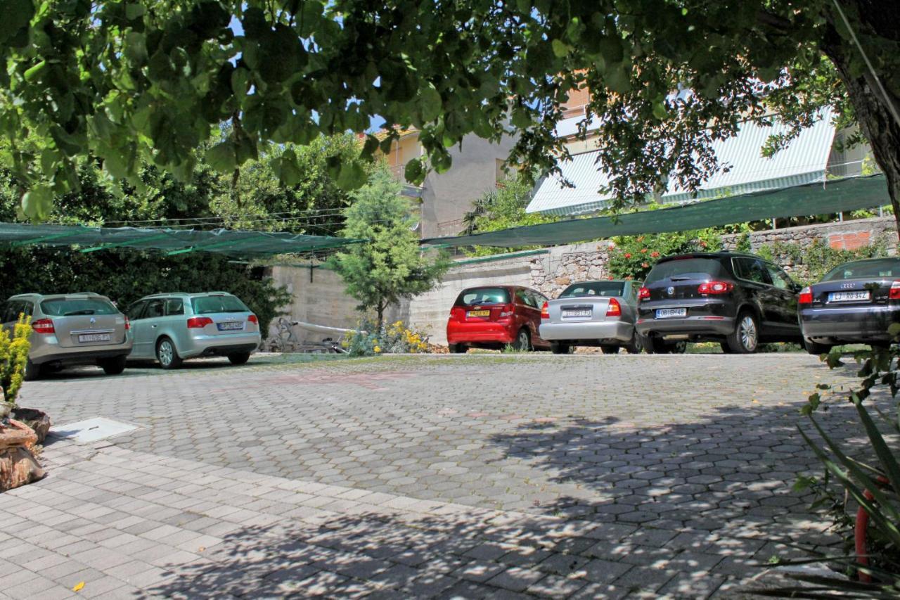 Apartment Selce 5206A Exteriör bild